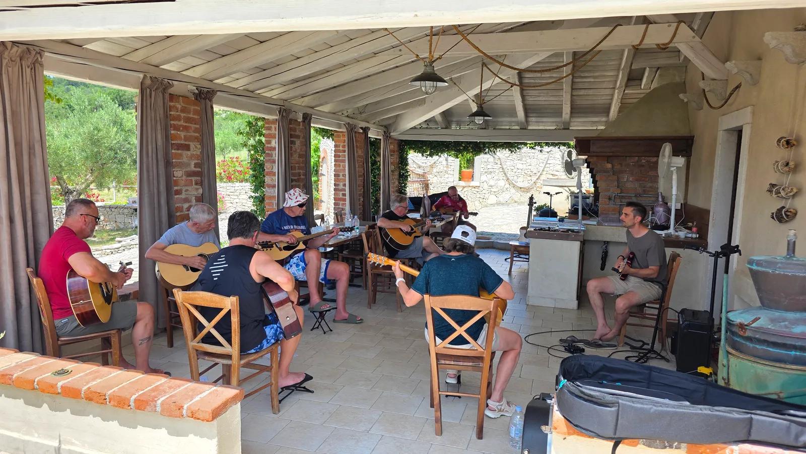 Guitar workshop on the villa terrace in Rabac
