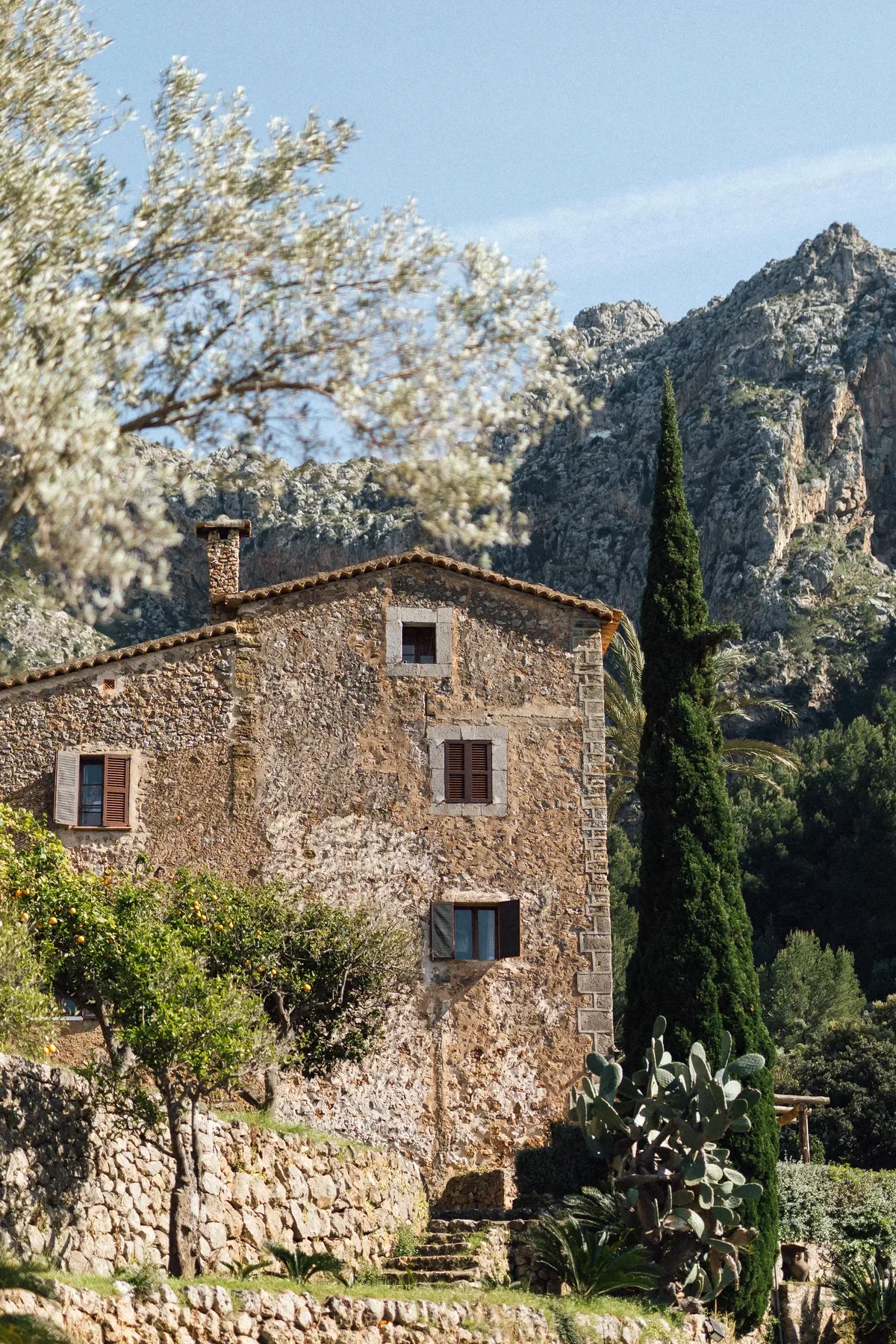 Tramuntana mountain backdrop above the grounds at Finca Higo, Mallorca