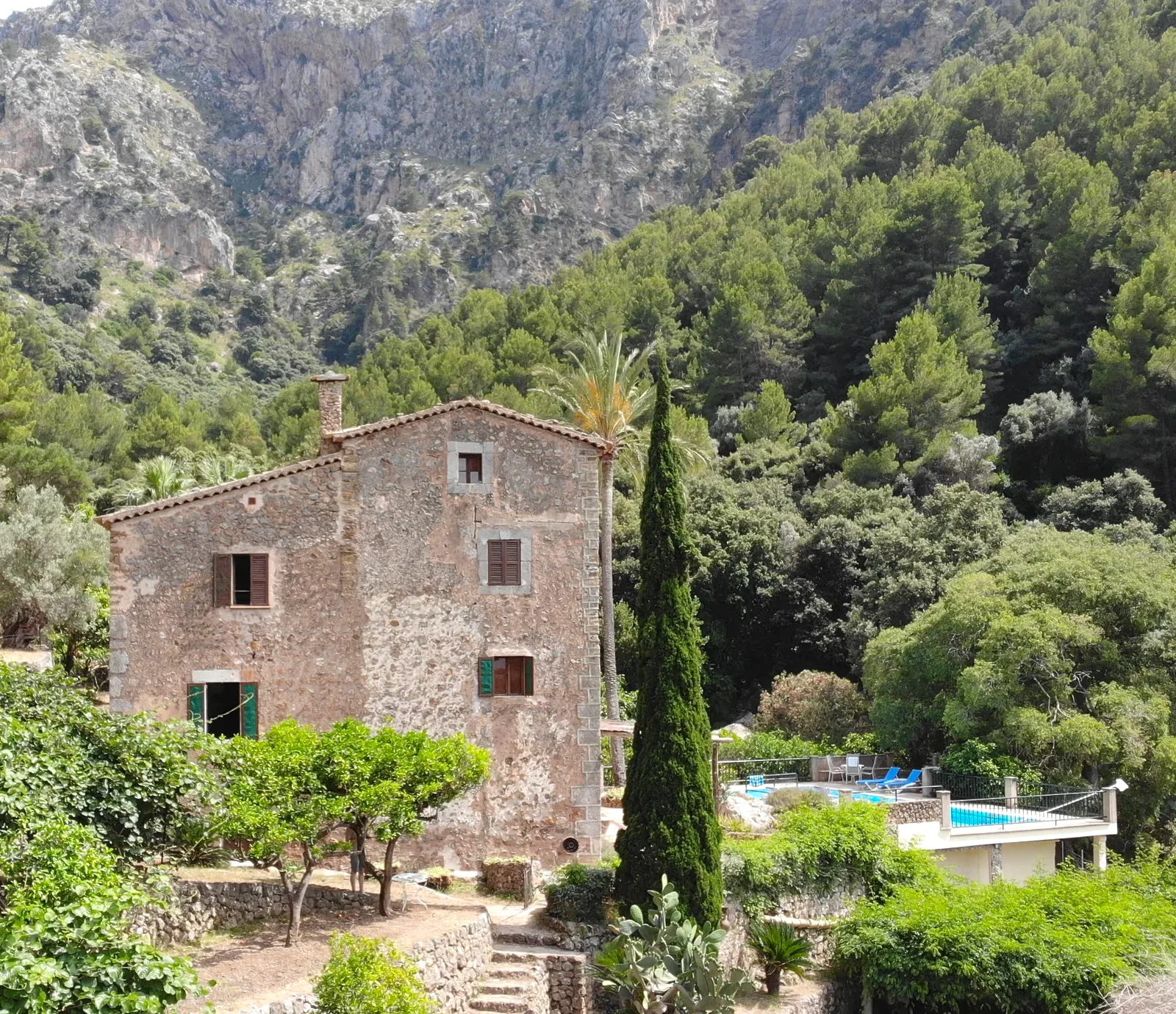 Stone finca and private pool below the Tramuntana mountains, Mallorca