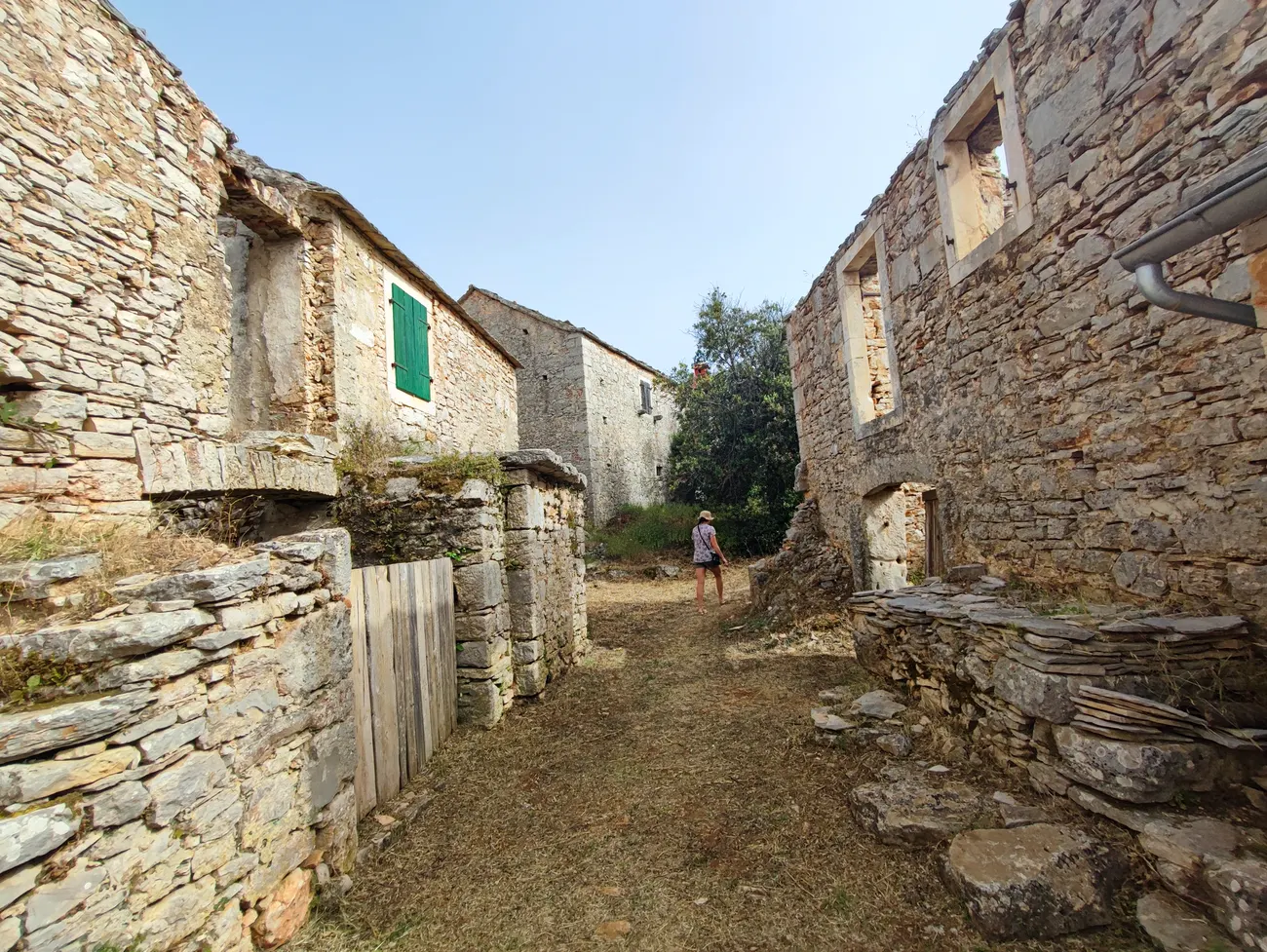 Yoga retreat on Hvar Island with Hanan & Heather, June 2024